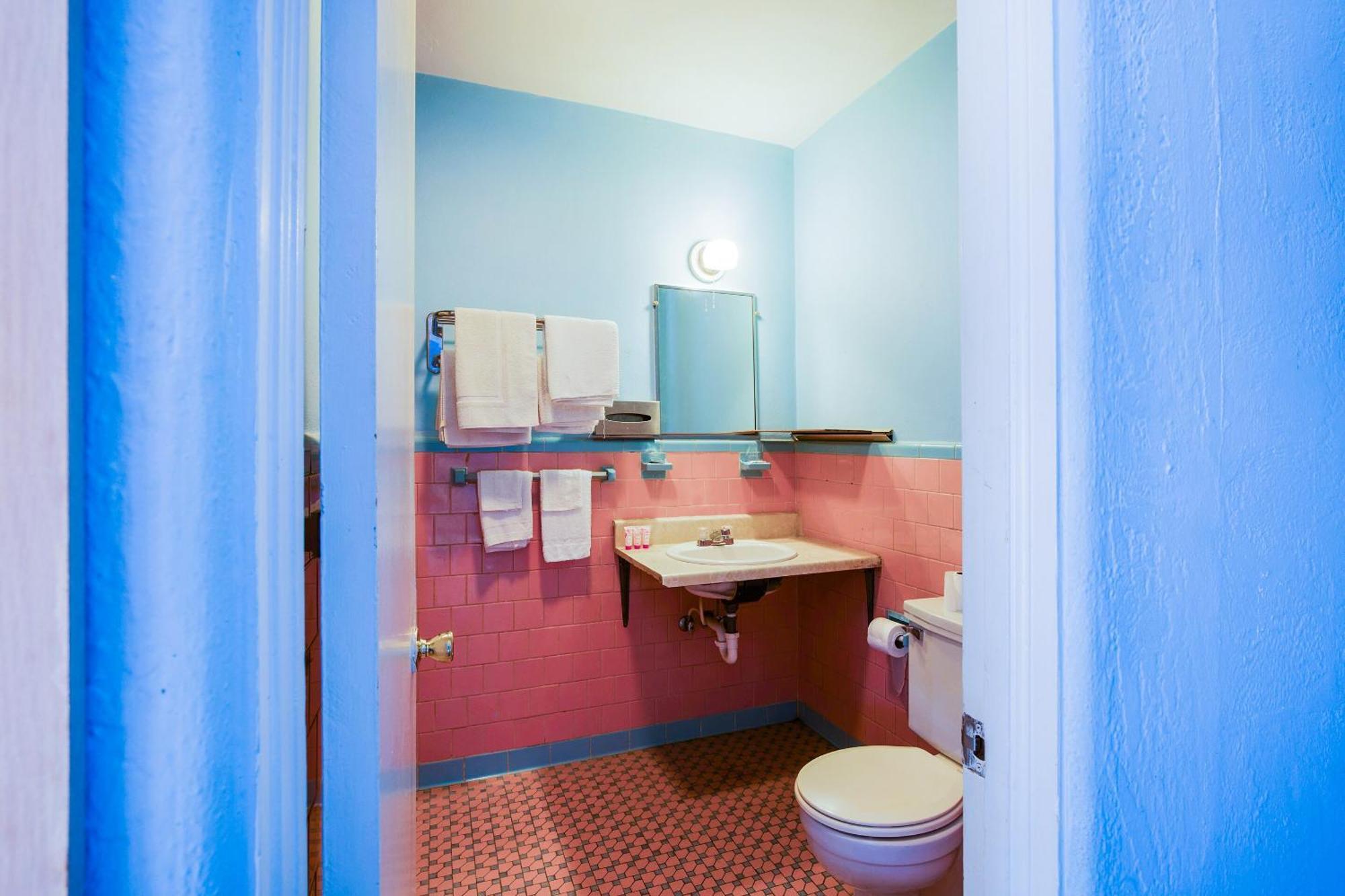 Hotel Salem-Roanoke I-81 -Listing Partner Exteriör bild